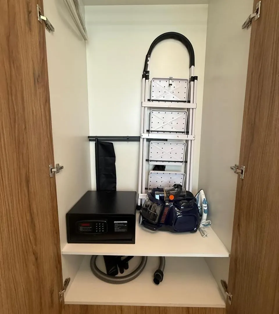 Chic Studio Near Cleveland By Central Stay Abu Dzabi Apartman